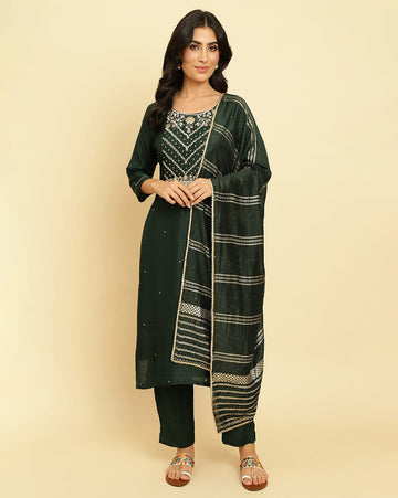 Varanga Women Green Embroidered Straight Kurta Paired With Tonal Bottom And Dupatta